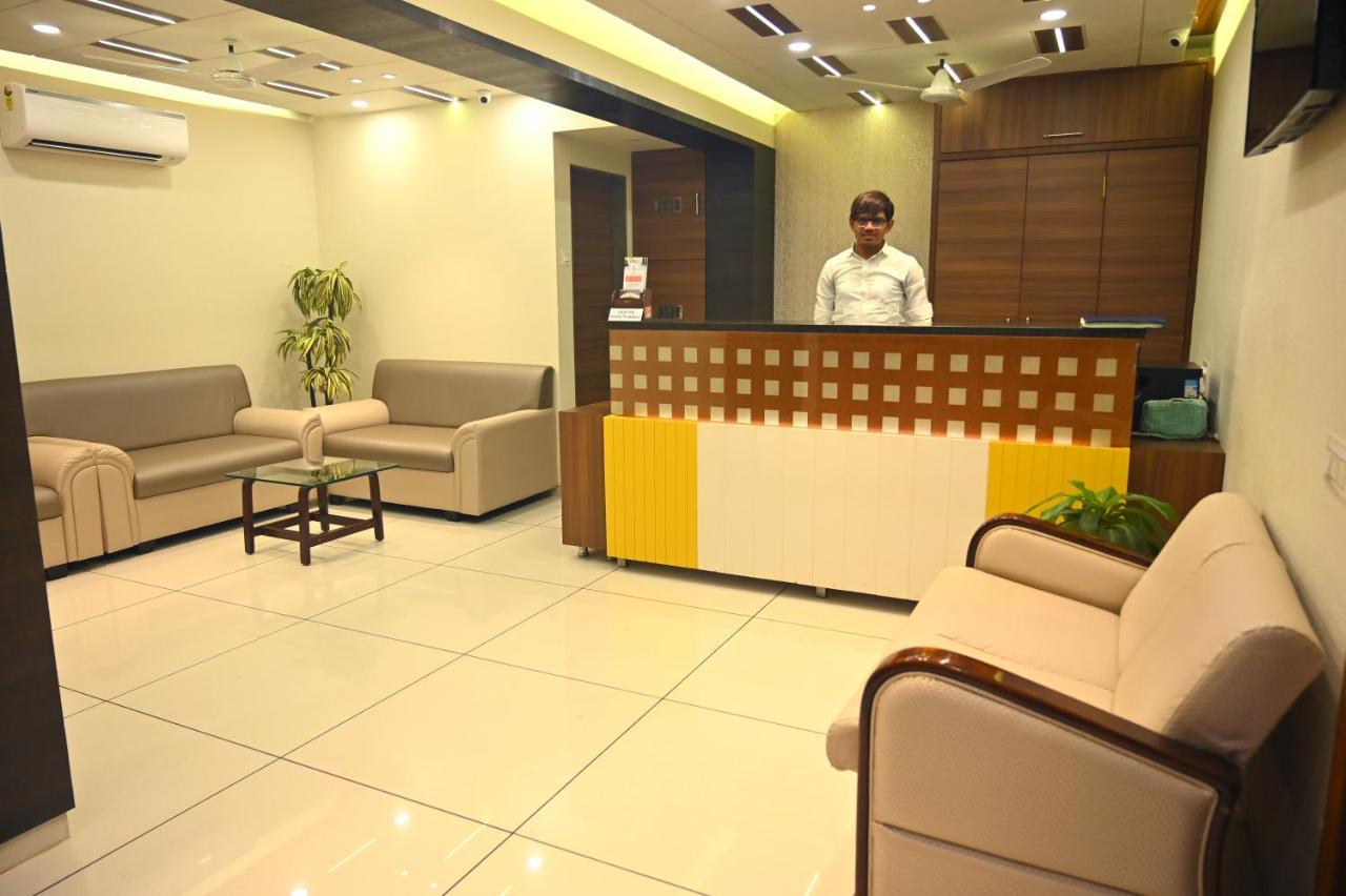 Hotel Aaram Umargam Luaran gambar