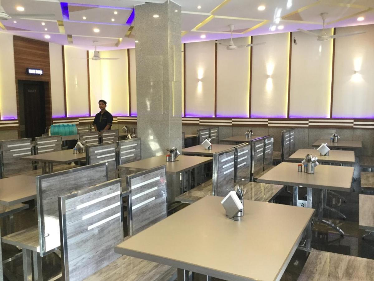 Hotel Aaram Umargam Luaran gambar
