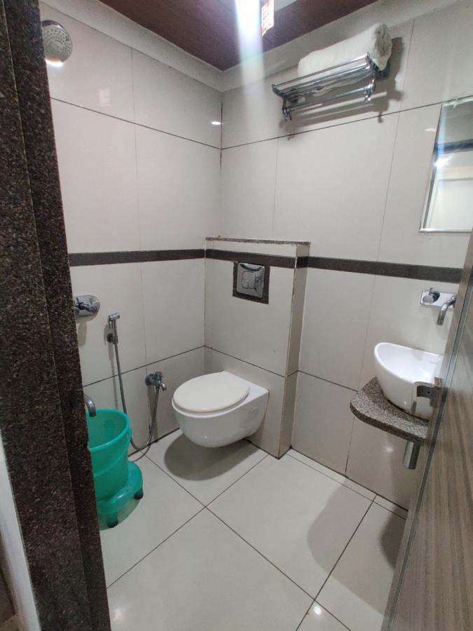 Hotel Aaram Umargam Luaran gambar