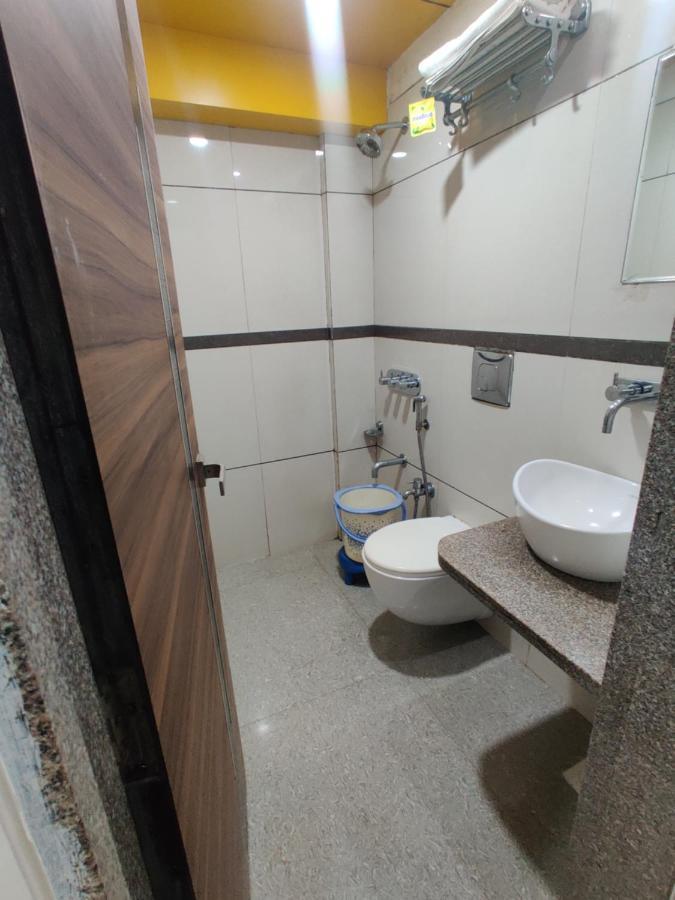 Hotel Aaram Umargam Luaran gambar